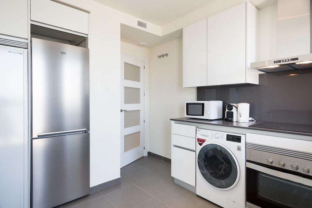 Olala Port Forum Apartments Сант Адриа де Бесос Екстериор снимка