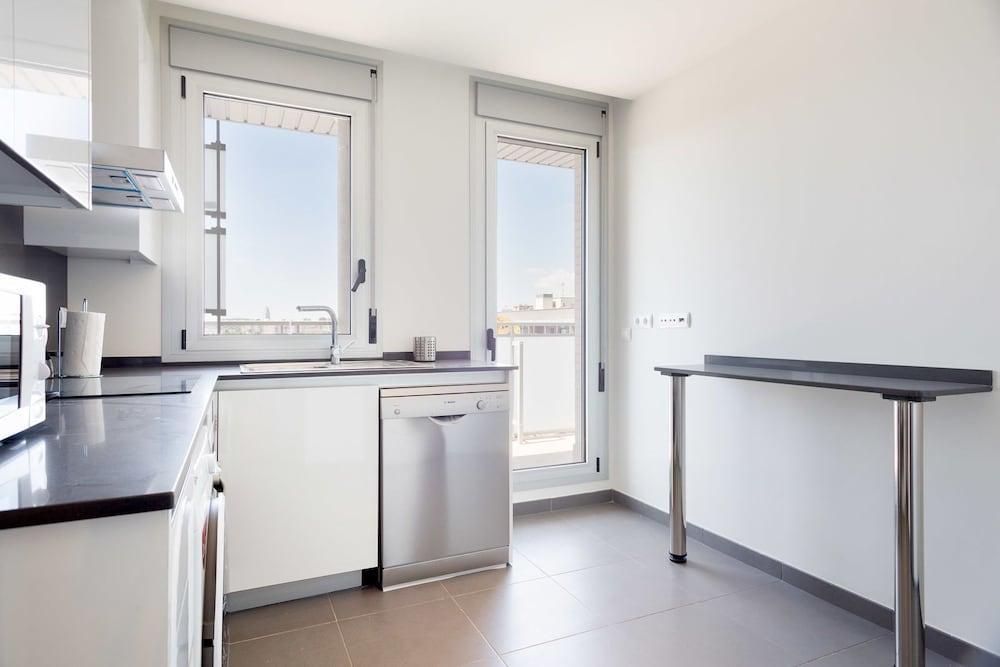 Olala Port Forum Apartments Сант Адриа де Бесос Екстериор снимка